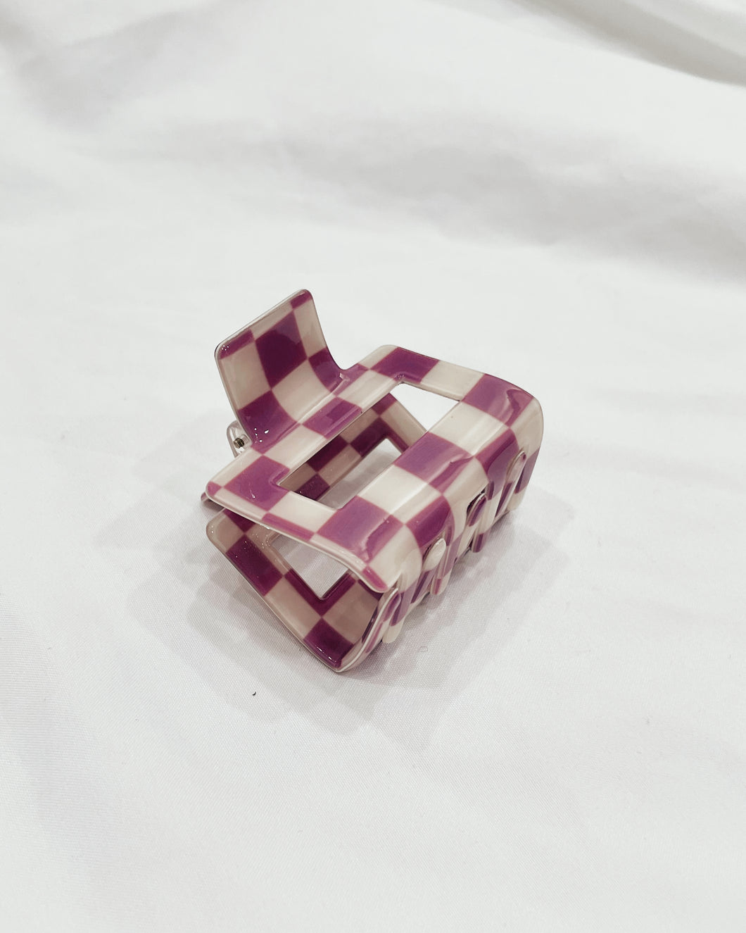 Checker Claw Clip // Grape