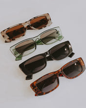 Load image into Gallery viewer, Frankie Glasses // Classic Tortoiseshell
