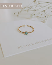 Load image into Gallery viewer, Turquoise Gem Ring
